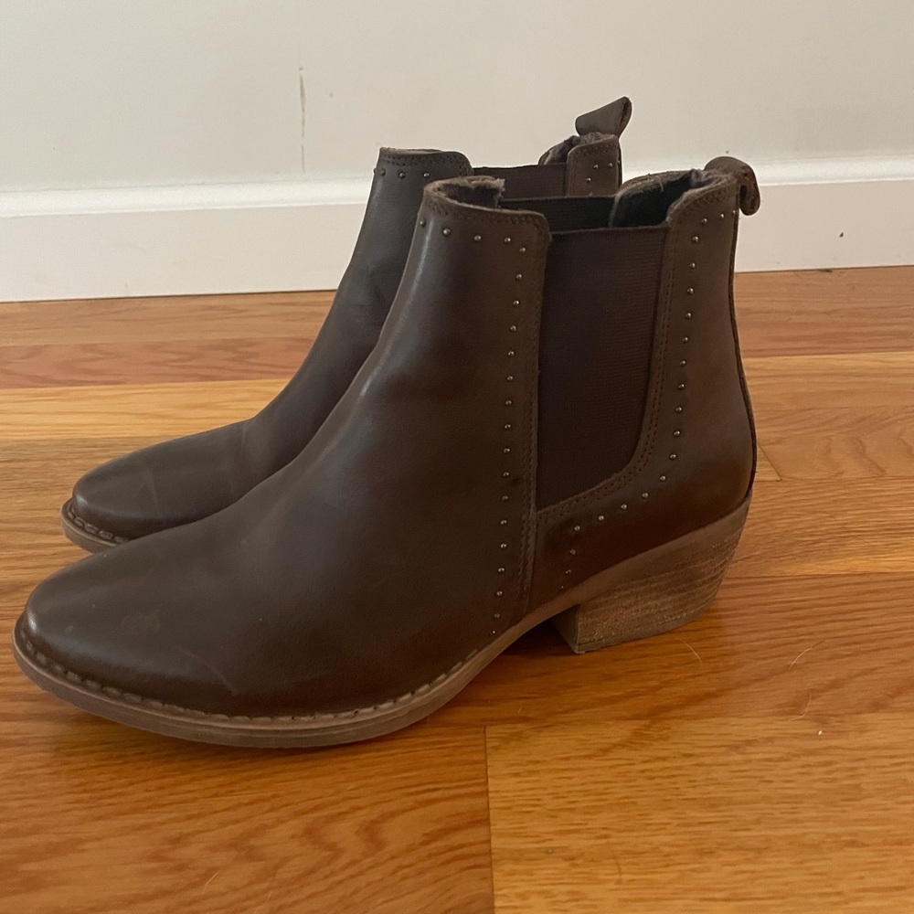 Brown leather booties-Eric Michael